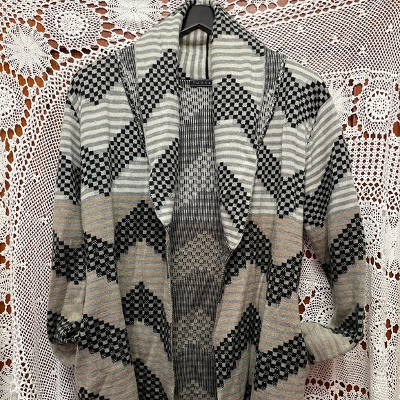 Fun sport Cardigan - Picture 2 of 2